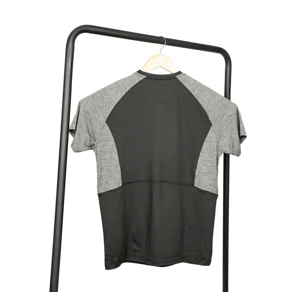 VIBRANT MEN'S SPORTS T-SHIRT
