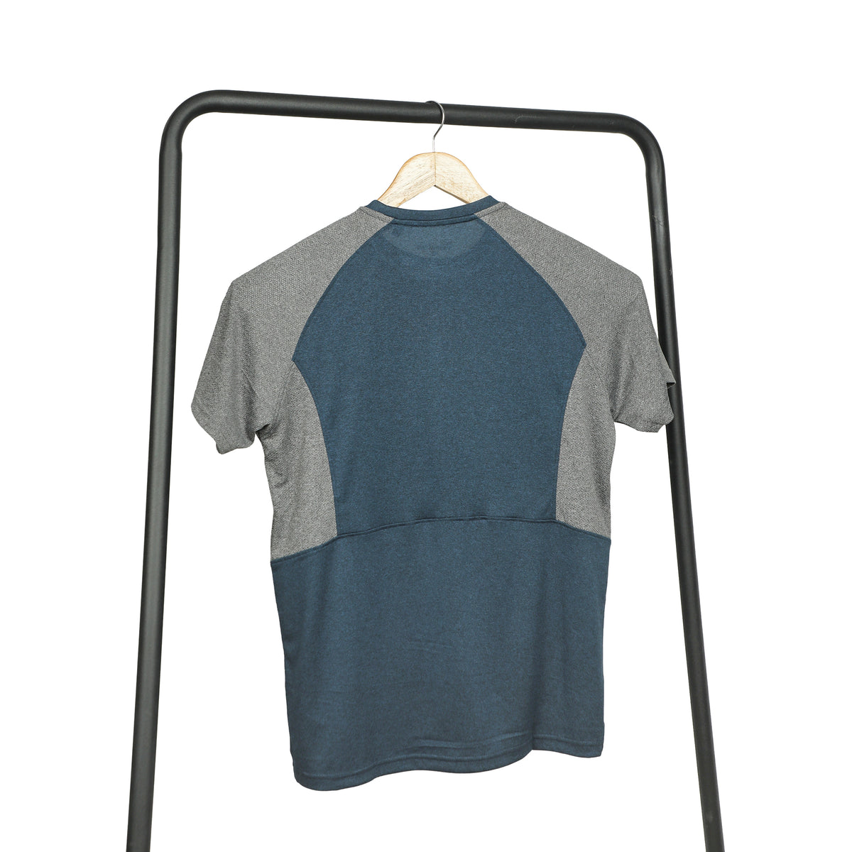VIBRANT MEN'S SPORTS T-SHIRT