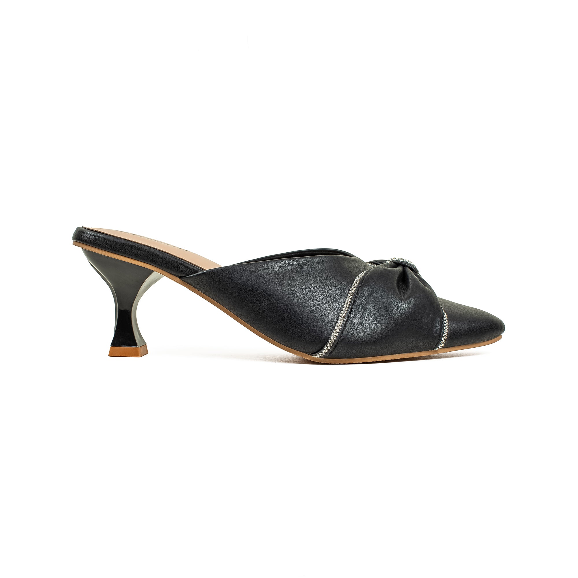 Vibrant Women's Black pointed-toe heels
