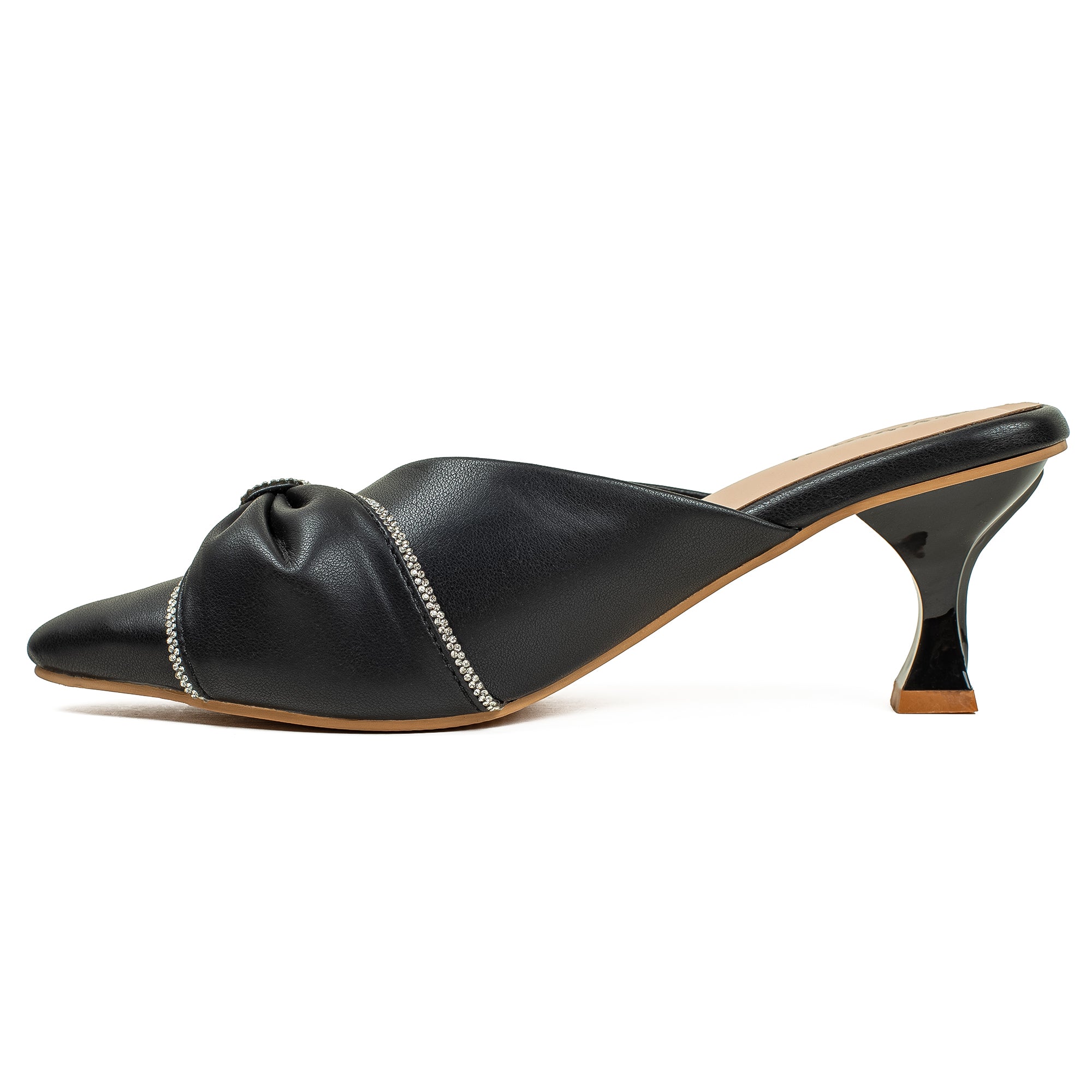 Vibrant Women's Black pointed-toe heels - Vibrantbd.com