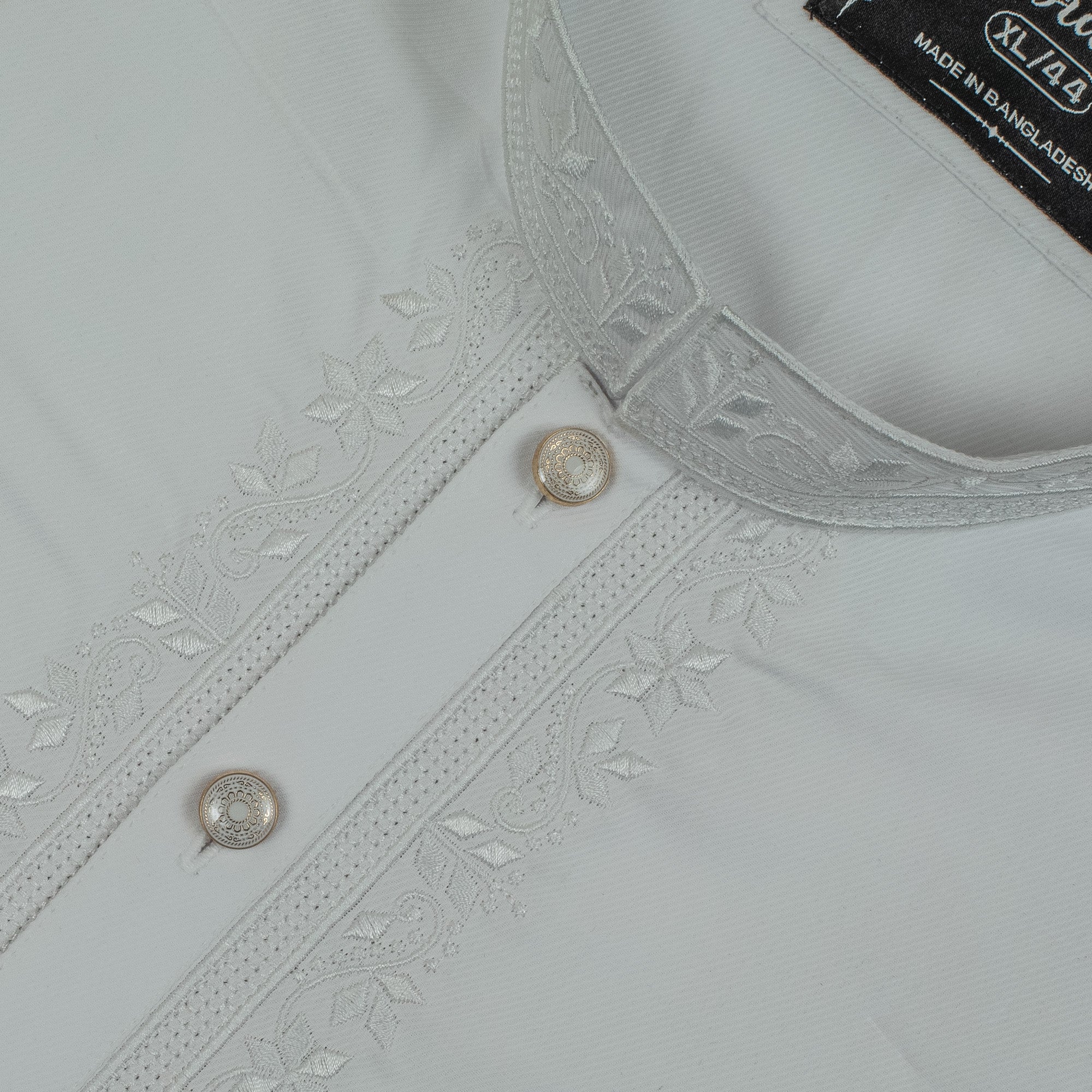 Vibrant Men's Off-White Cotton Panjabi – Elegant Embroidery for Festive & Formal Occasions - Vibrantbd.com