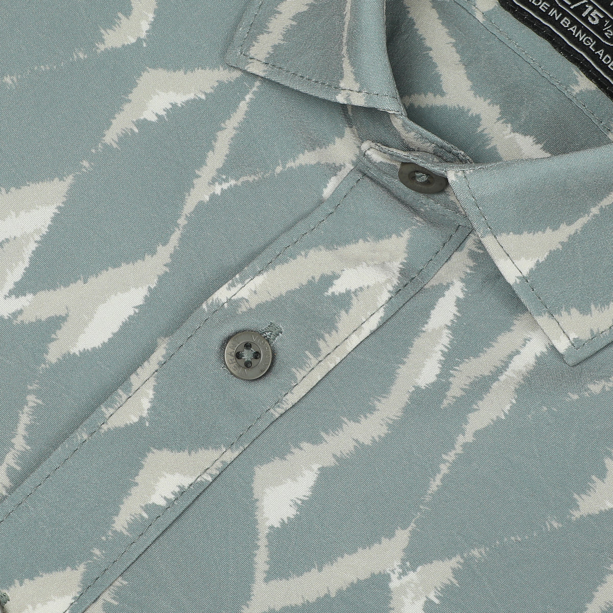 VIBRANT MEN HALF SLEEVE SHIRT