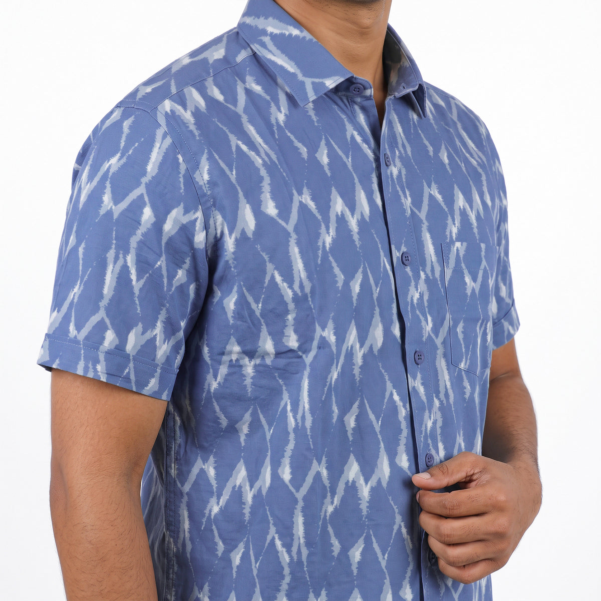 VIBRANT MEN HALF SLEEVE SHIRT