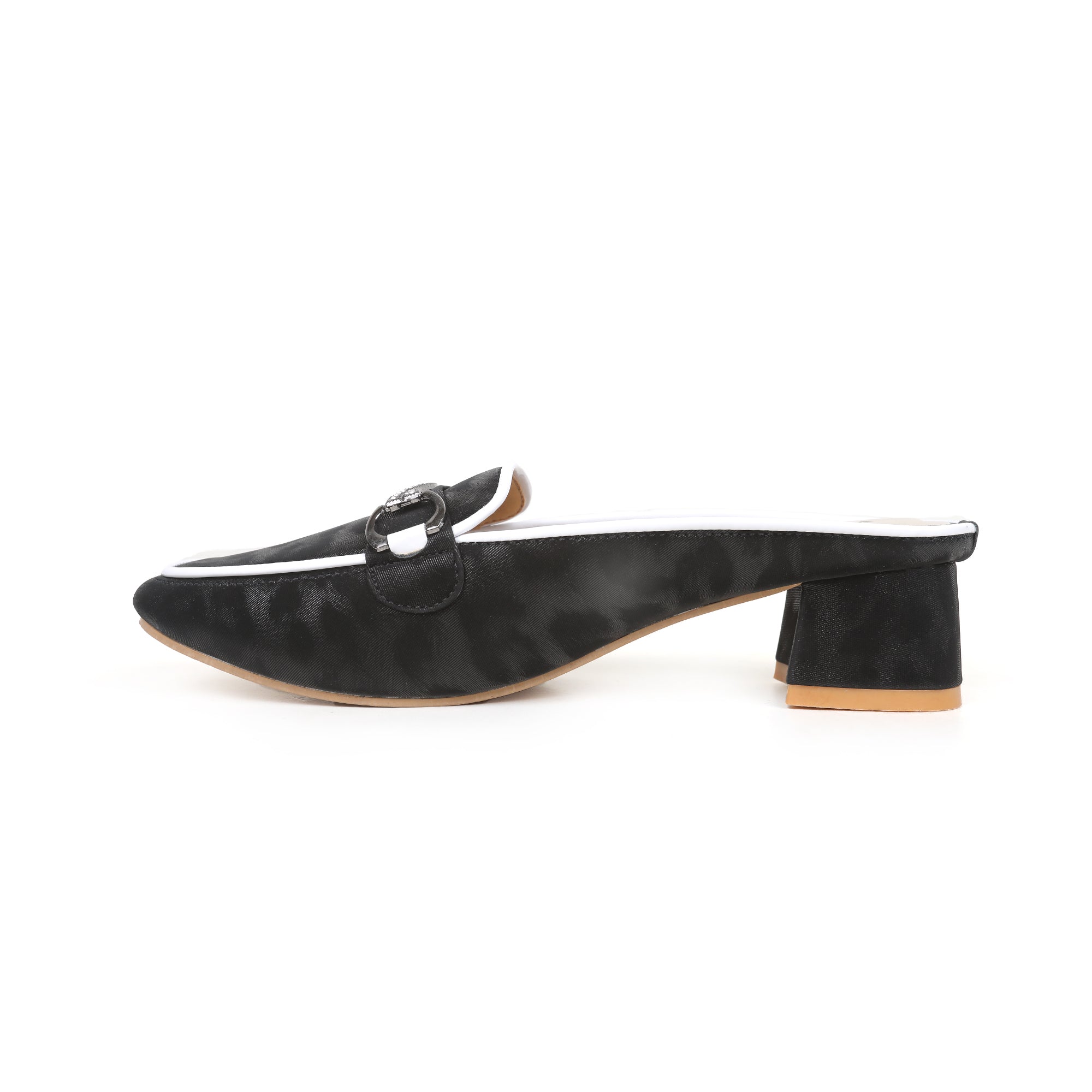 LADIES CLOSE HALF SHOE - Vibrantbd.com