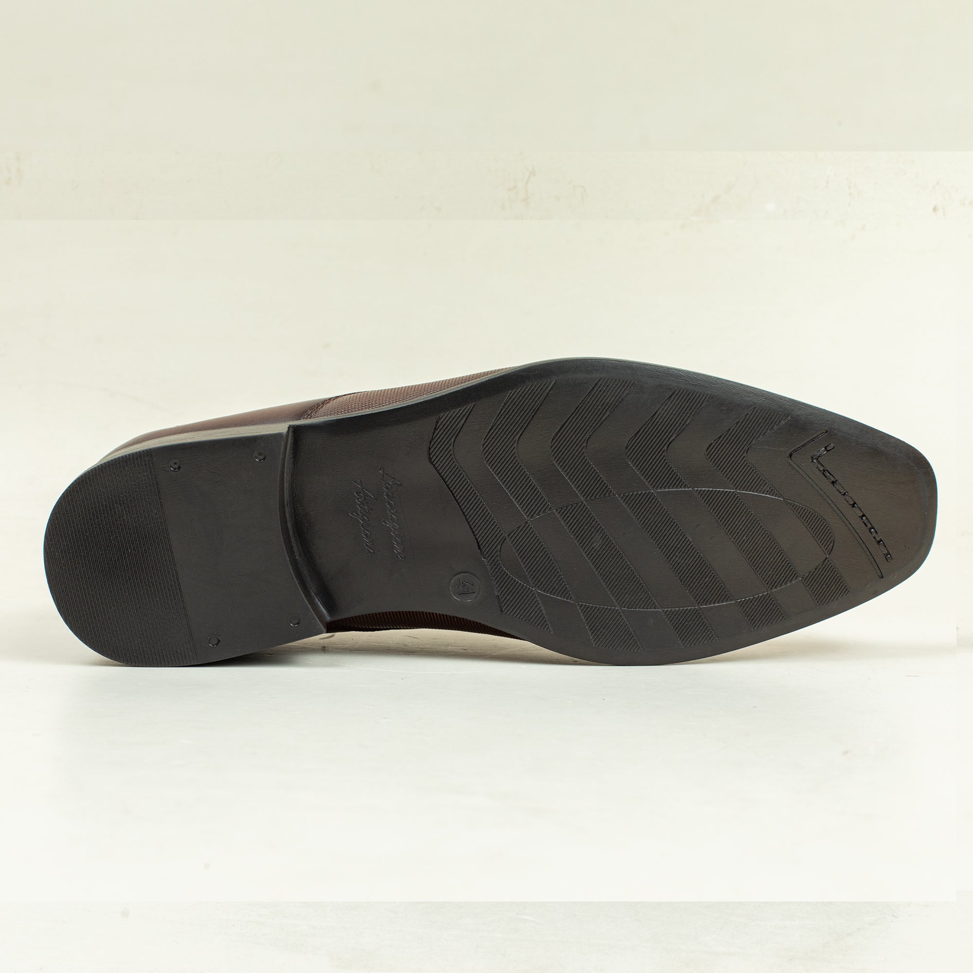 Vibrant Black Classic Men's Leather Formal Shoes | Vibrant® Elegant Dress Shoes