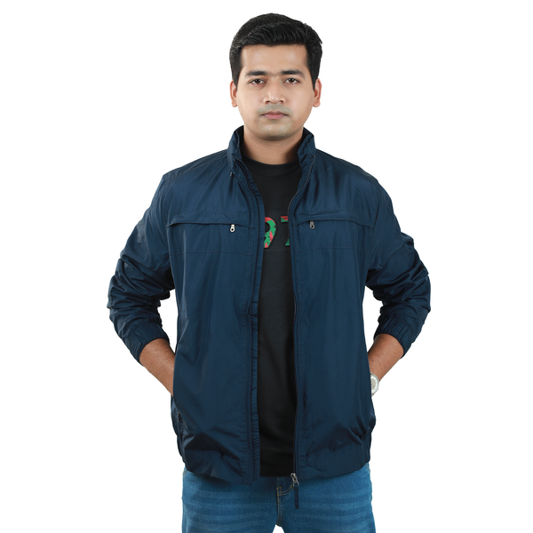 MEN JACKET WITH ADJUSTABLE HOOD