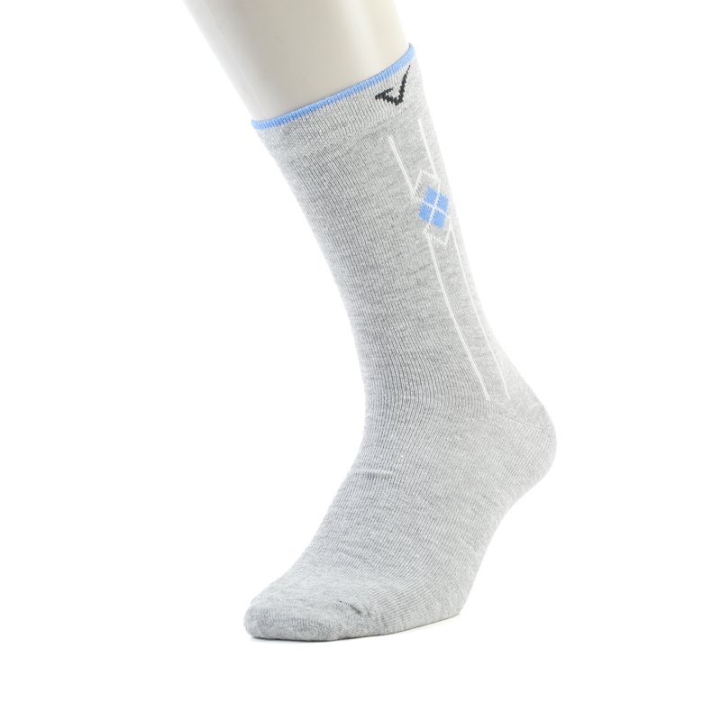 MID CALF LENGTH SOCKS